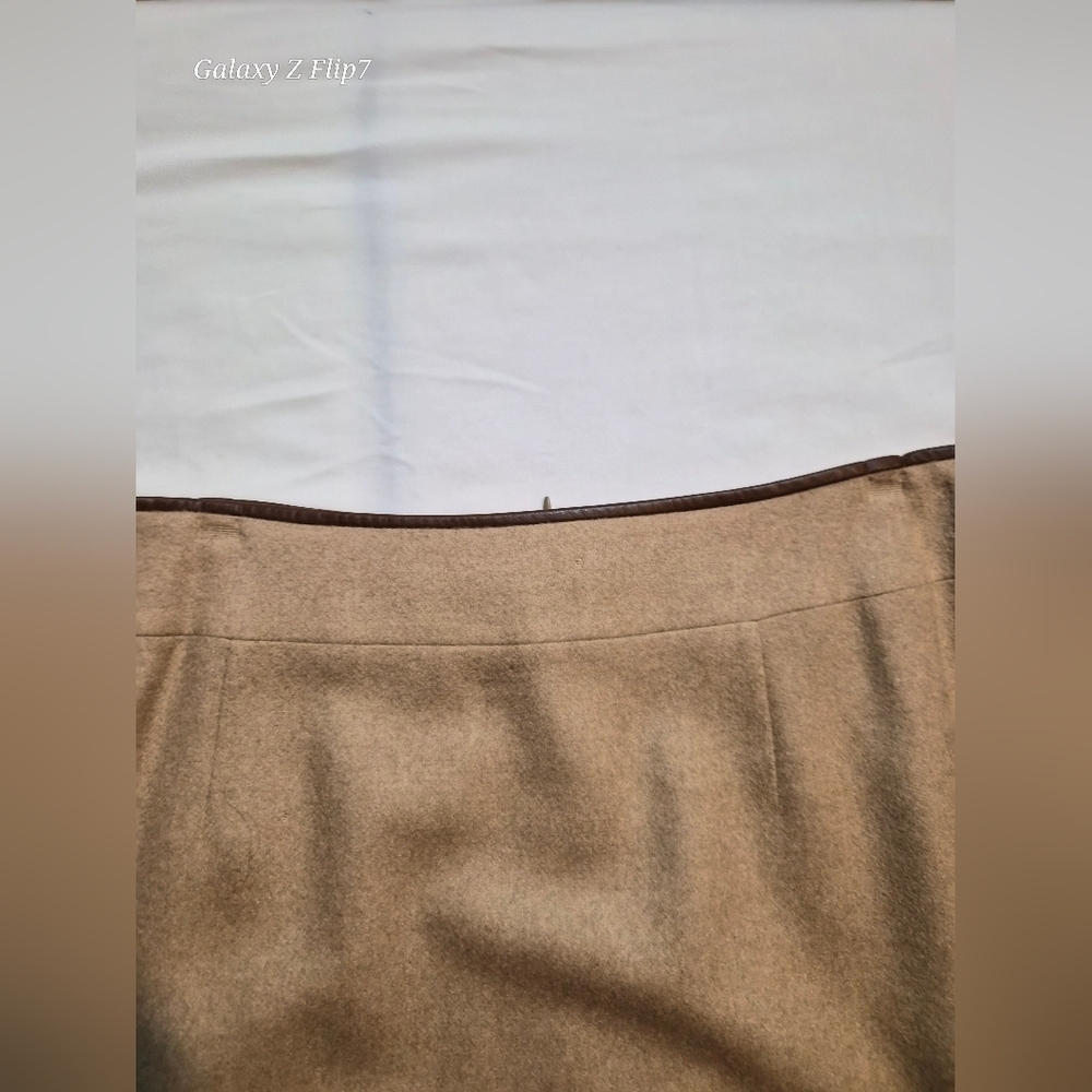 Talbots Petites 100% Camel Hair Skirt with Leather Trim - Made in Italy - 14P - Picture 8 of 8